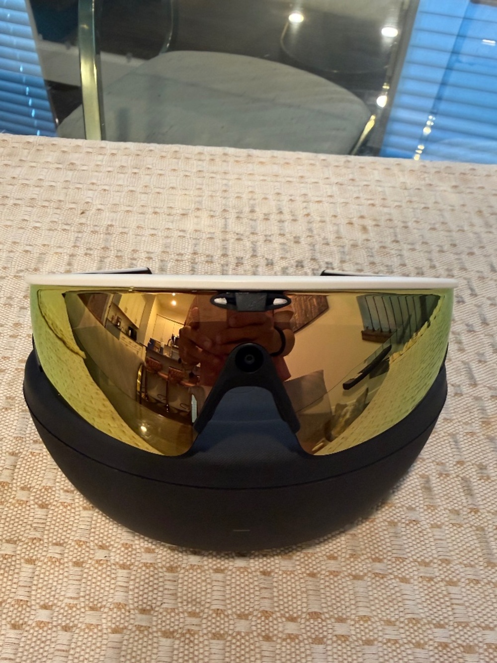 Meta Oakley Rosegold